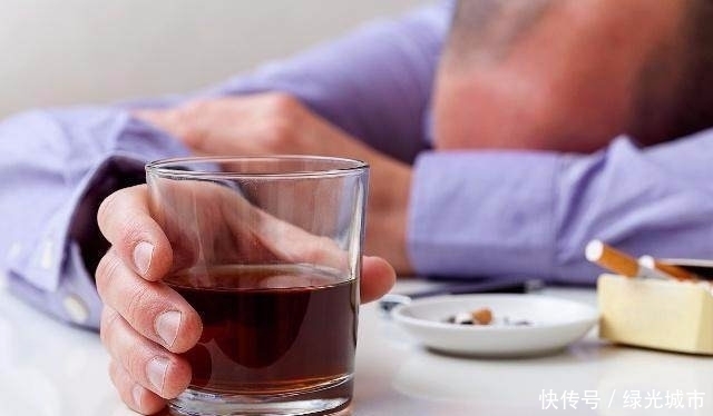 黄体荷尔蒙|想知道自己的肝脏好不好?对照一下,看看你有没有这4种症状!