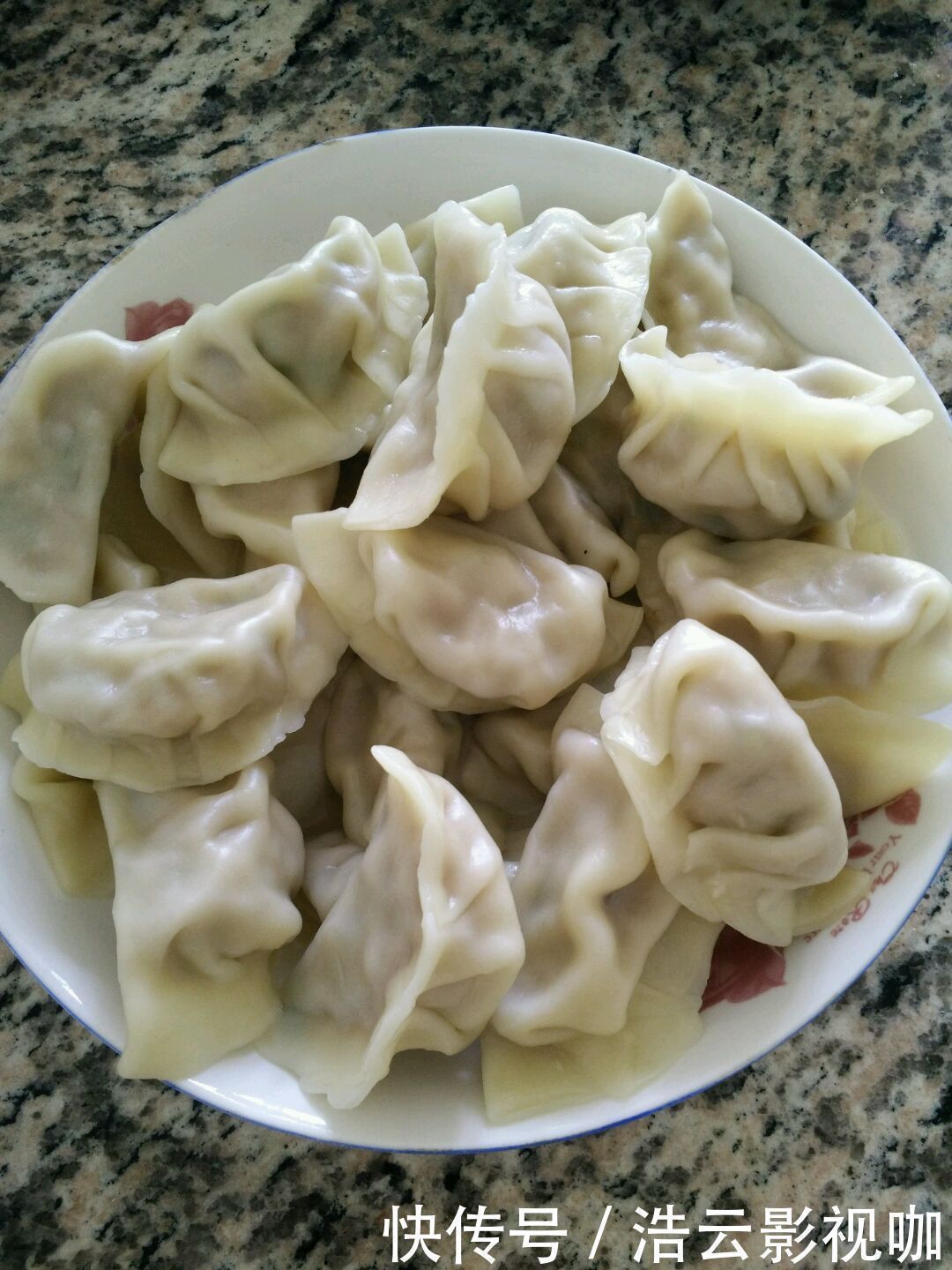 好吃|用此包饺子，竟然出乎意料的好吃，每次一上桌，大人孩子抢着吃
