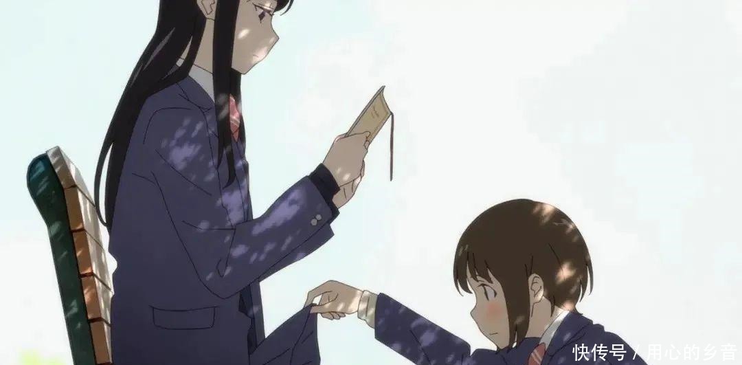 交际花|《时光沙漏》蠢萌女友x漂亮班花,我想尝下你嘴角什么味道!