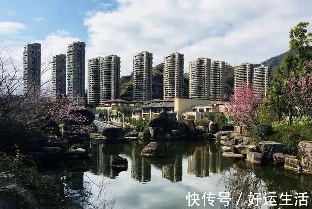 买房|父母要给子女买房,“这样买”算是上了双保险,这样属于婚前财产