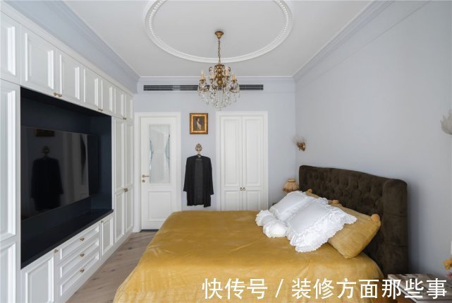柜体|122平混搭四居室,四等分的内嵌式柜子让室内平添一份典雅