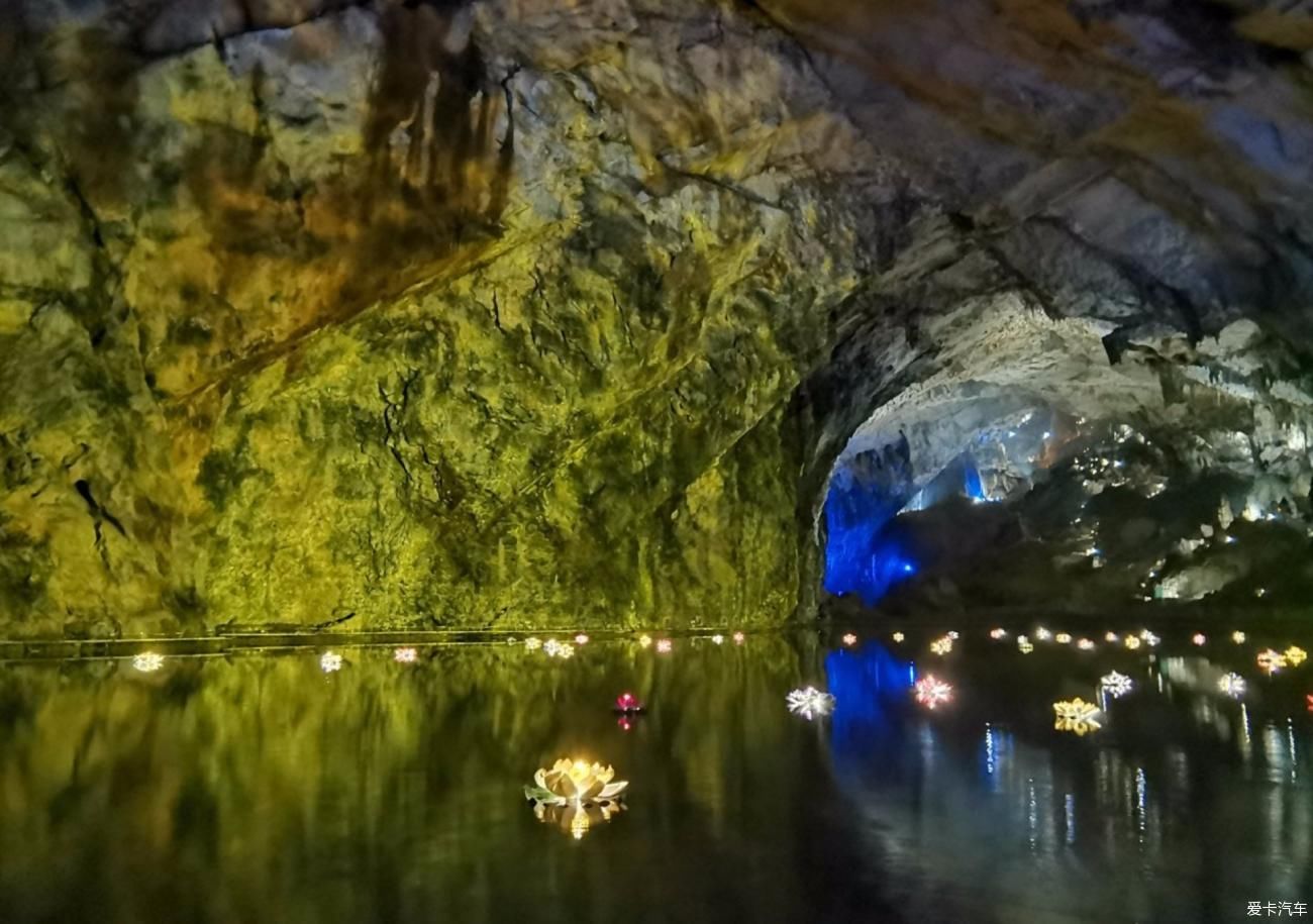 黄山归来不看岳，织金洞外无洞天