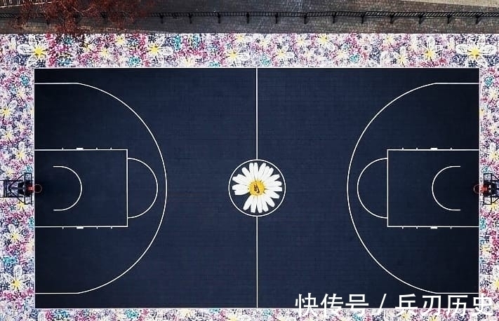 雏菊&首尔最新打卡点!GD亲自绘画、超大雏菊LOGO,怎么拍都是仙女等级