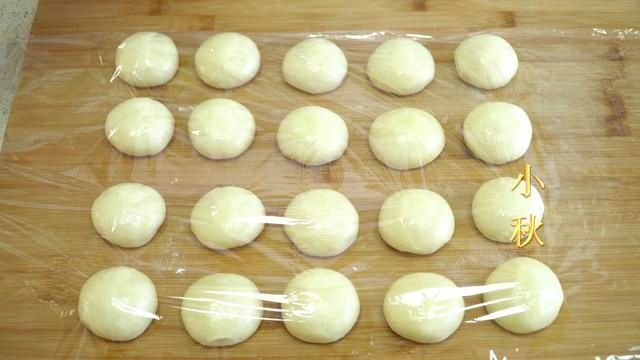 怎么烙饼才能比纸薄教你一个小技巧,一次12张,个个轻薄透亮