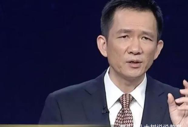 双手|初中生迎来好消息，中考或将不再进行50%分流，家长举双手赞成