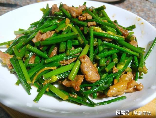 酱油|美食推荐：虾仁，鸡翅，韭菜花，芹菜的做法