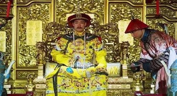 十五阿哥|清朝最没有特色的皇帝,为何乾隆要把皇位传给他,答案其实很简单