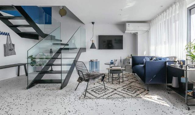 水磨石|地面装修不流行铺瓷砖了,以前被弃用的水磨石,如今玩出了新花样