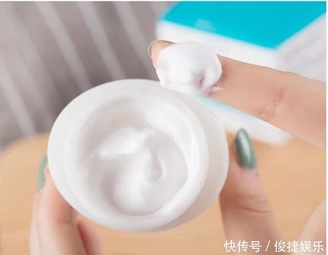 口碑不错的4款“国货”面霜,好用又不贵,但总被人嫌“不贵”