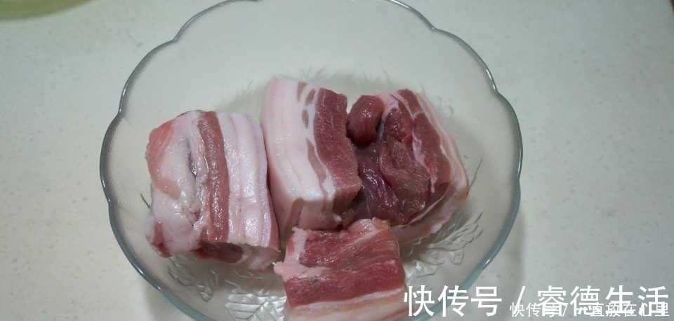 五花肉|五花肉别再烧炒炖啦，一滴油都不放，吃一锅也不长肉，真解馋！