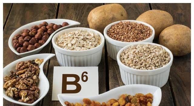 维生素|常失眠和缺乏维生素有关系?这2种维生素带着吃,有助于改善睡眠