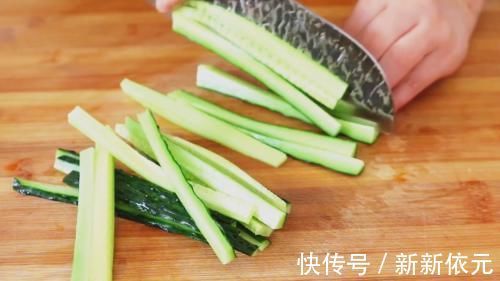 肉松|我常用它代替早餐，食材准备好，包一包就能吃，做一次能吃7天