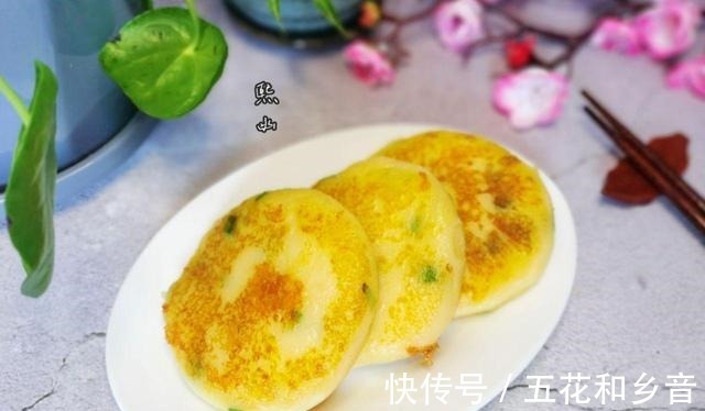 土豆|农村土豆大丰收,做一款口味独特的土豆饼,软糯拉丝,真香!