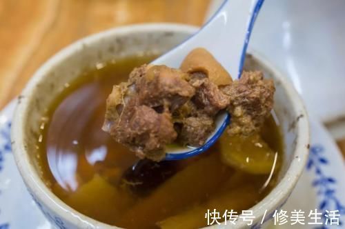 发育|父母眼中的营养汤变成“毒汤”,想让孩子发育正常,就要及时停止