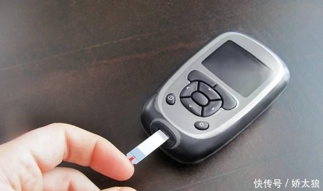 血糖水平|空腹血糖为什么总降不下去？很可能是2种情况，认清后好解决