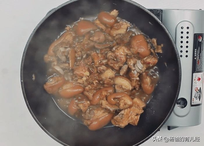 猪蹄这样做太好吃,软烂入味,3步上桌,美味又营养的育儿美食
