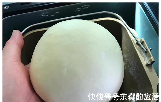 烤箱|面包这做法火了,不用烤箱,不加一滴水,柔软香甜超好吃