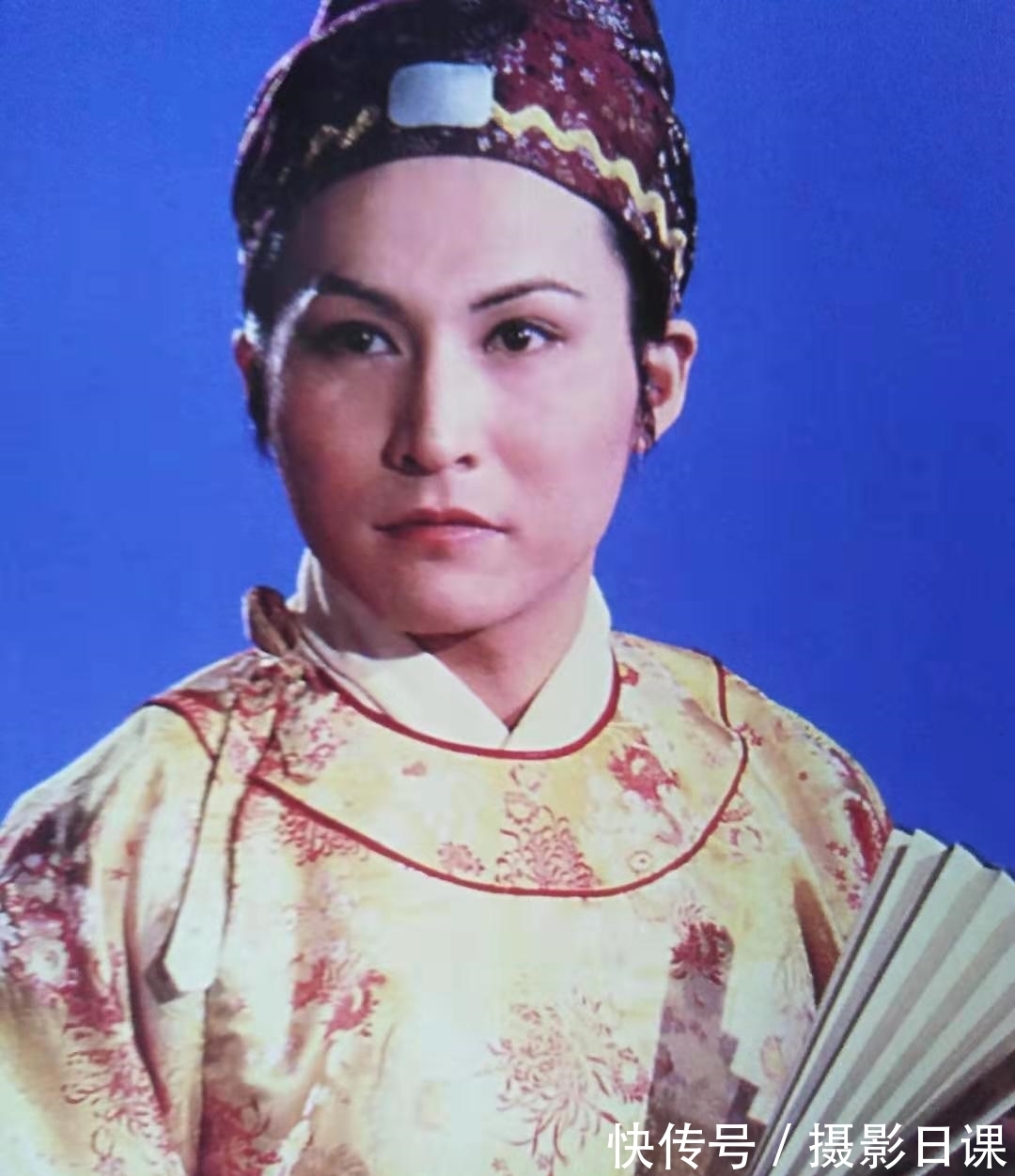 奢华@秦可卿死后,贾珍为何要替她举办奢华葬礼?曹雪芹:贾珍内心复杂