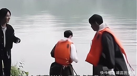 辟谣|网友造谣张艺兴、杨紫谈恋爱,二人在线辟谣,却不料黄磊带头磕!