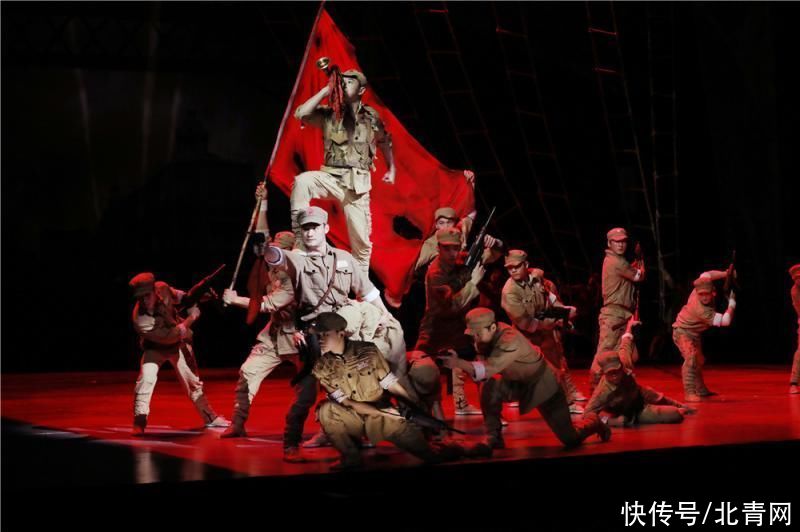 表现形式|《战上海》将登天津大剧院 用杂技讲述英雄故事