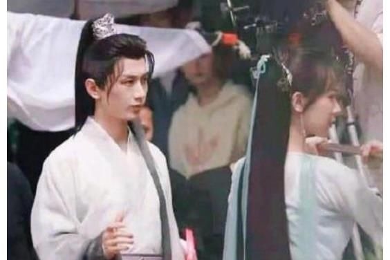 “小猴紫”資源好到炸,又一檔常駐綜藝曝光,楊紫轉(zhuǎn)綜藝咖了嗎?