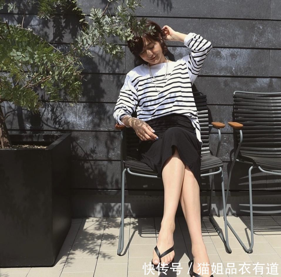 衬衫|这才是“通勤风”应有打扮,简单却高级,51岁博主亲自示范给你看