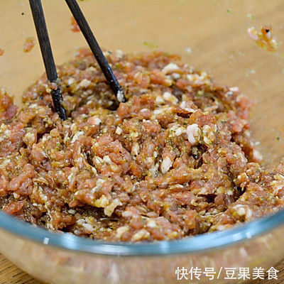 荸荠肉|#东古家味美食# 香煎肉饼