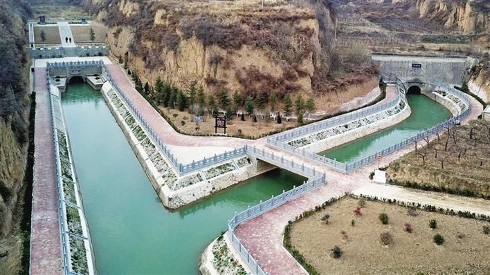 引洛两千载 秦东变沃野