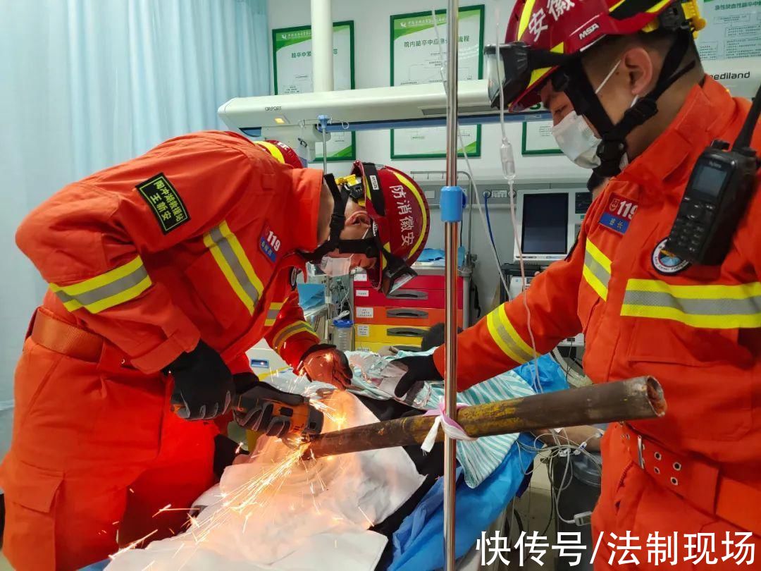 钢管|与时间赛跑!消防员变身“外科医生”