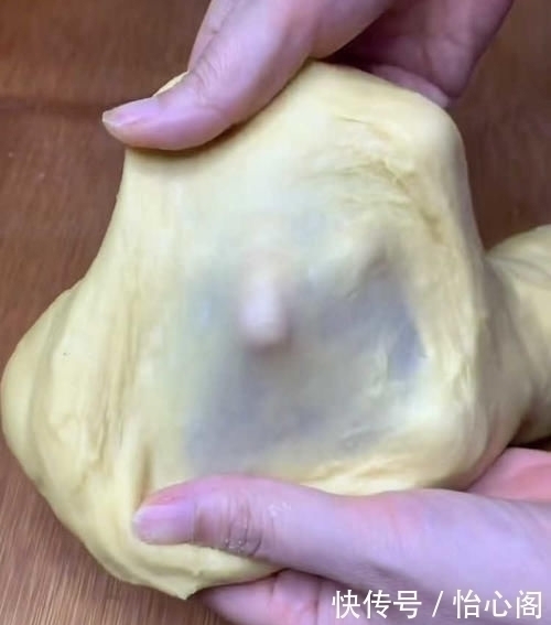 面包不用烤,上锅一蒸就好了,教你在家这样做,比蛋糕店还好吃