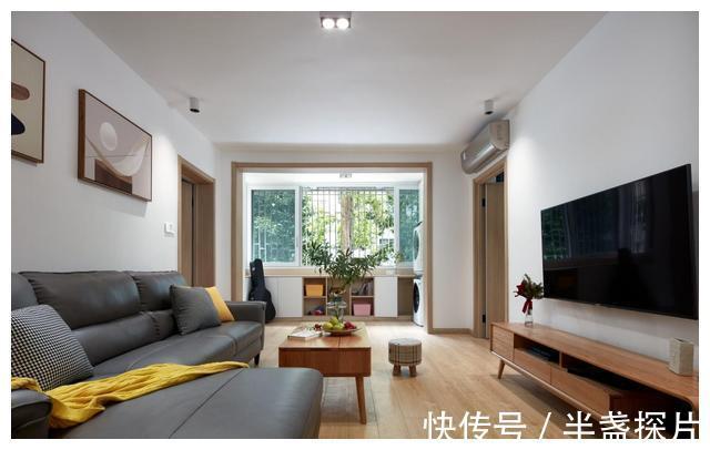 室内门|走进她家，全屋大白墙、无造型，却耐看又有温度，省钱就这么装！