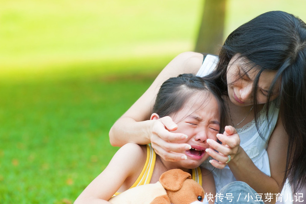 自卑|这三句话孩子常挂嘴边,多数是自卑懦弱,看看你家的孩子是否如此