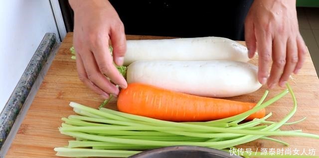  泡椒|饭店的泡椒萝卜条为什么那么好吃，原来诀窍这么简单，看一遍就会