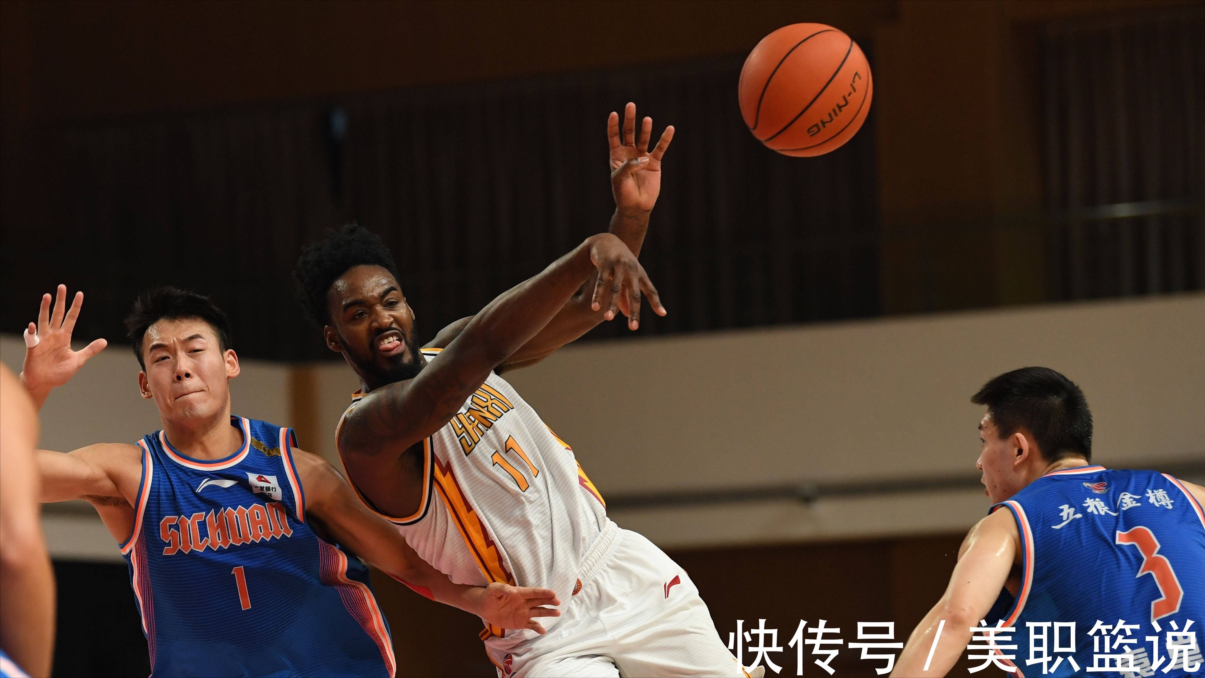 阿迪达斯|大反转!CBA胡明轩签约是迫于无奈,不会解约,中国篮协不会处罚