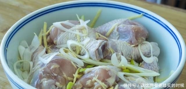 正月十五元宵节,家宴菜单已备好,5荤4素1汤上一桌,十全十美