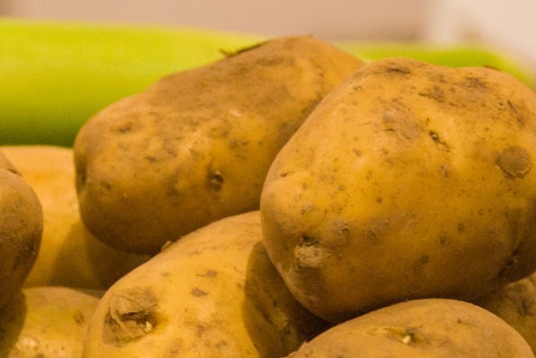 肝部疾病|肝不好的人，常吃“2红”，别碰3物，让肝舒舒服服，养出好肝