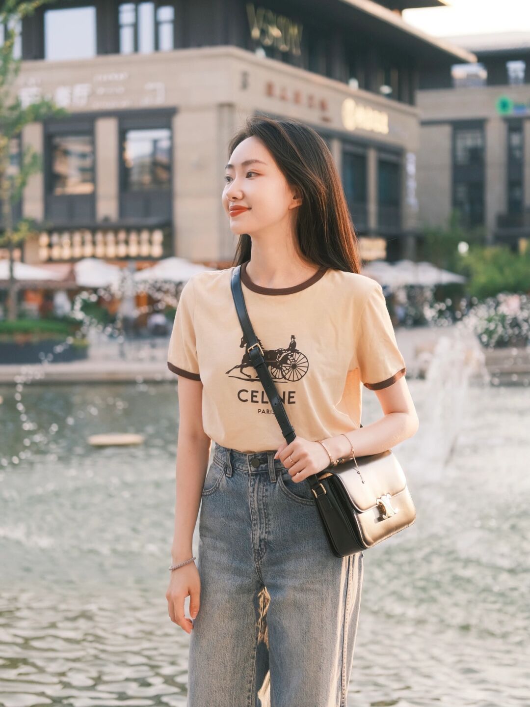 搭配|夏季，如何穿出气质女神范，针织衫搭配半身裙简约高级，清爽干练