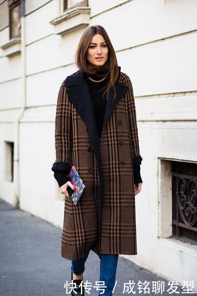 今年冬天流行什么大衣?优雅大气的格纹大衣很火,美得高级不撞衫
