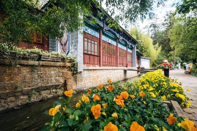 玉龙十三峰|丽江这个景区人少景色美，不收门票成为了丽江绝景