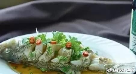 炎热的夏季适合解暑的12道菜、做法很简单、赶快动动小手开做吧