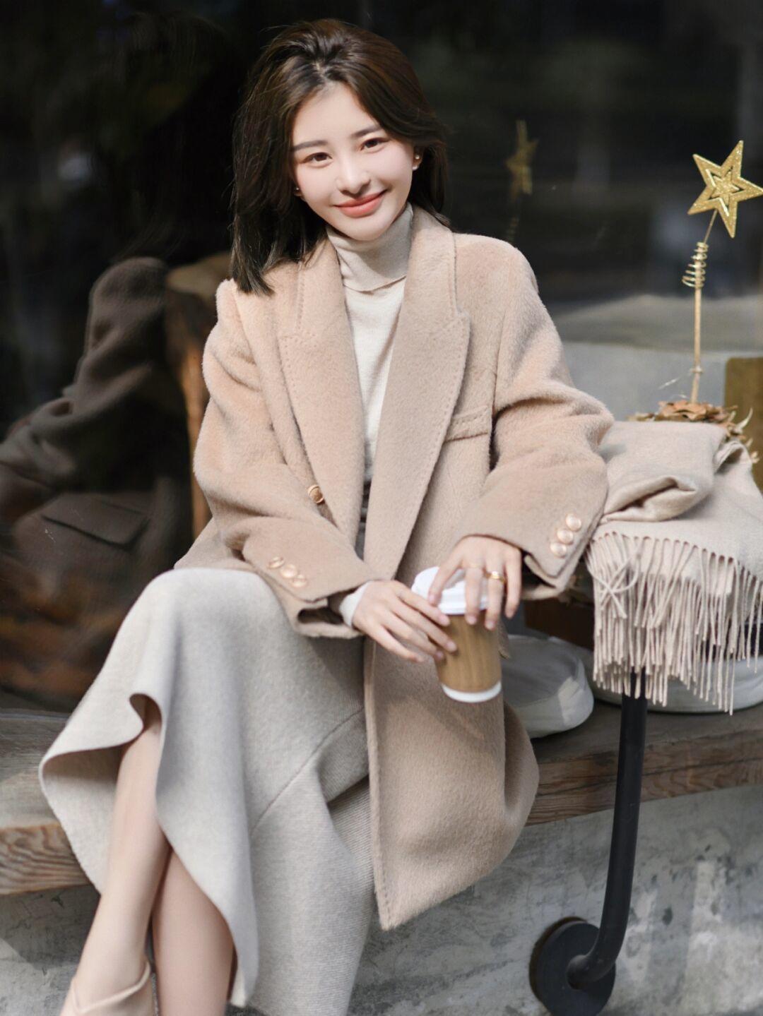 大衣 优雅女人最爱的“大衣”,你衣橱里有几件?成为时髦精不是梦