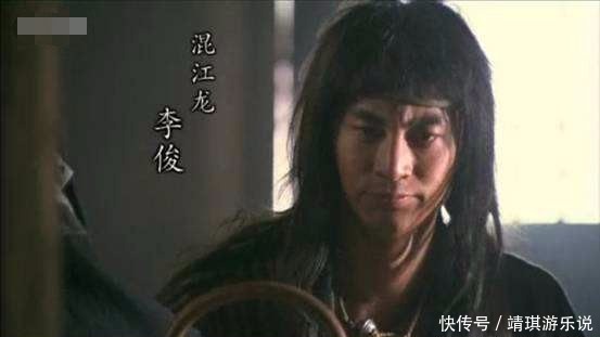  花荣|盘点《水浒传》中那些名字极为唬人的兵器，还是宋江和花荣的好听