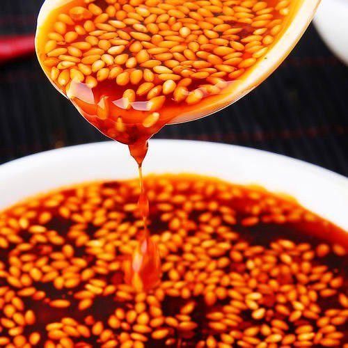 做辣椒油,牢记“5料4味2技巧”,做出的辣椒油红亮鲜香、不发黑