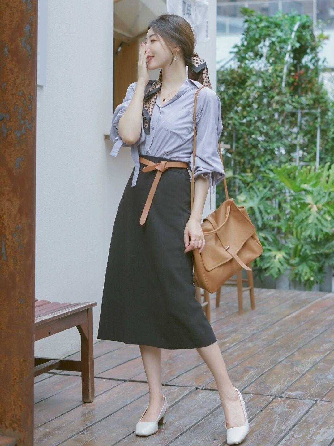 针织衫|胖女孩最关心的搭配来了,针织衫搭配半身裙时髦又精致,显高显瘦