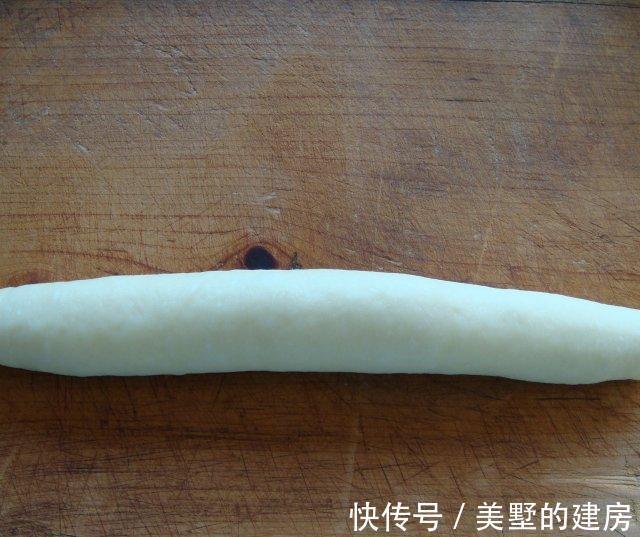 接头处|牛奶排包的详细做法，香软好吃，营养丰富，味道棒极了