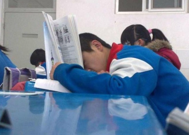 安眠药!书中自有黄金屋,书中自有“安眠药”,为啥很多人一读书就犯困