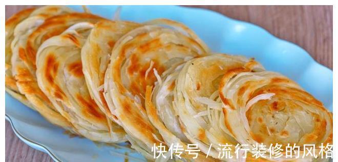 小面|在家做盘丝饼原来这么简单，一卷一叠就搞定，有技巧无难度，真香