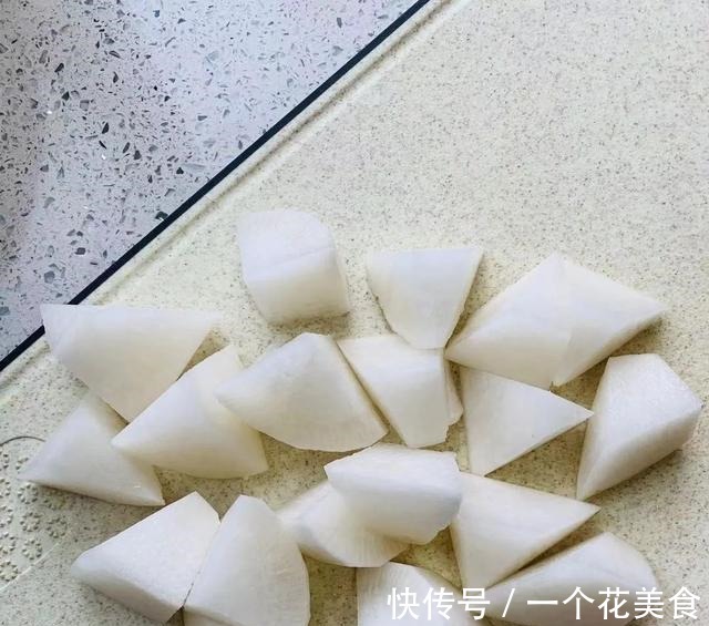 食牛腩|时光分两半，一半好消磨，一半食牛腩！