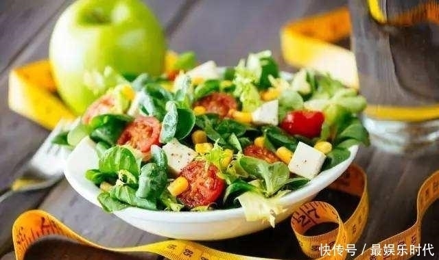 习惯不吃晚饭的人,最后都怎么样了?营养师提醒3种病跟晚饭有关