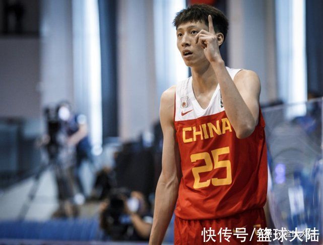 胡明轩|中国男篮进行阵容调整！最强首发出炉，能否战胜澳大利亚、日本？
